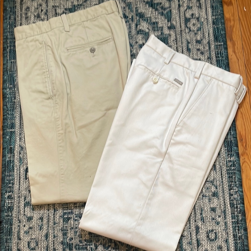 2 chino pants